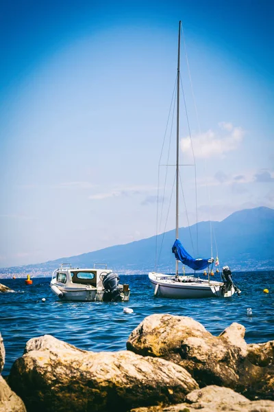 Sorrento, Italy - June 18 , 2015:Sorrento coast — Stock Photo, Image