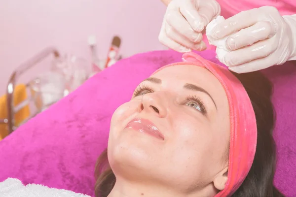 Schoonheid in de spa salon — Stockfoto