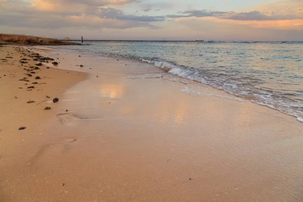 Vacker havsstrand. Naturens skönhet. — Stockfoto