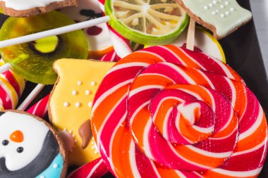 Bir sürü renkli Şeker