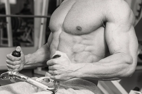 Man in fitness club — Stock Photo, Image