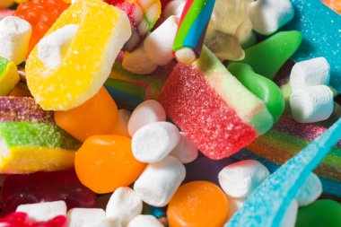 Arka plan ile çeşitli renkli şeker