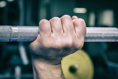 güçlü atletik el. Kilo kaybı ve fitness.