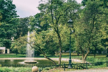 Krakow, Polonya - 15 Eylül 2016: Krakow güzel sokaklarında