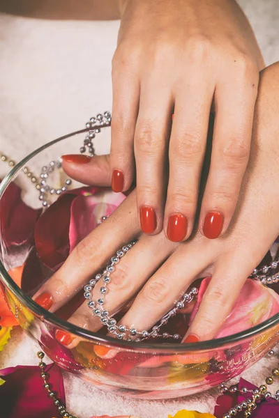 Manicure in de spa salon — Stockfoto