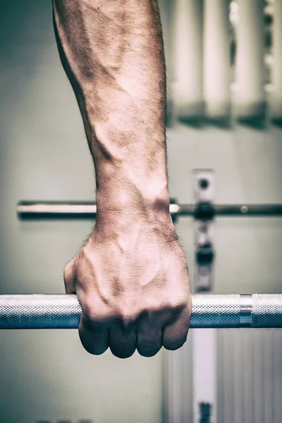 強い運動の手。減量とフィットネス. — ストック写真