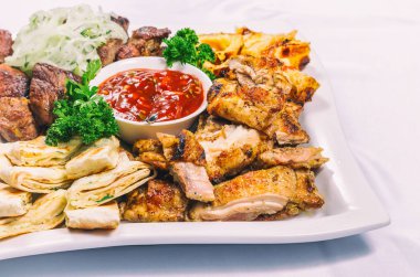 Soğuk kesim. Lezzetli yemekler.