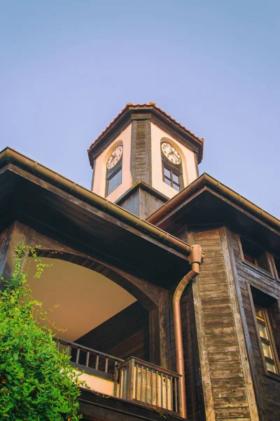 Güzel ada mimarisi, bir dönüm noktası güzel şehir.