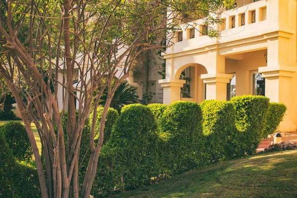 Güzel Bahçe, bir dönüm noktası güzel şehir.