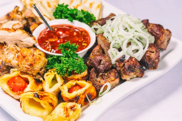 Soğuk kesim. Lezzetli yemekler.