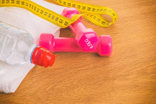 Dambıl ve eldiven ahşap zemin, geniş kapsamlı bir yaşam tarzı.