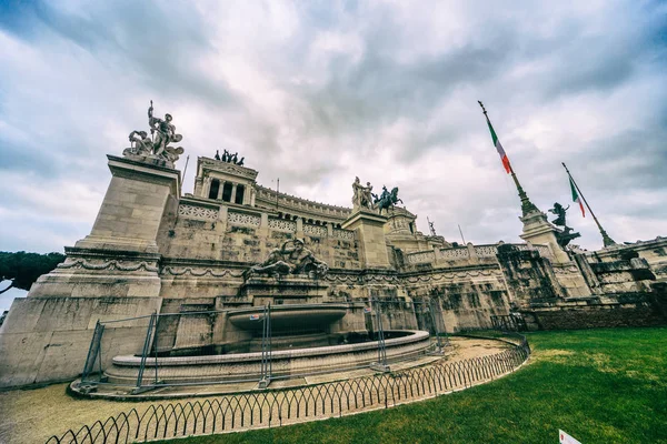 Római fórum, a mérföldkőnek számító gyönyörű város. — Stock Fotó