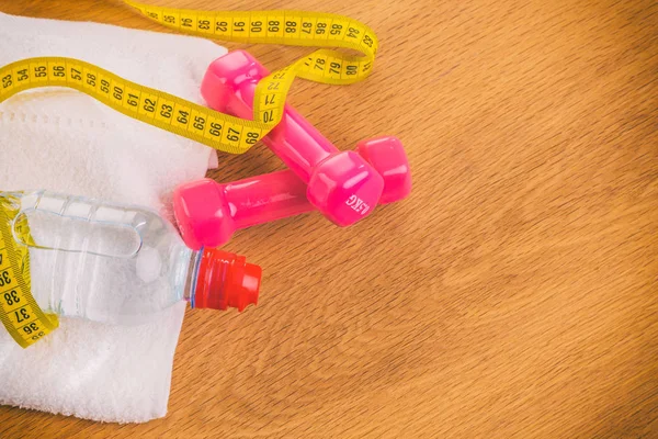 Dambıl ve eldiven ahşap zemin, geniş kapsamlı bir yaşam tarzı.