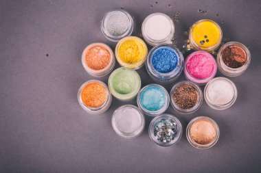 Makyaj için glitterers