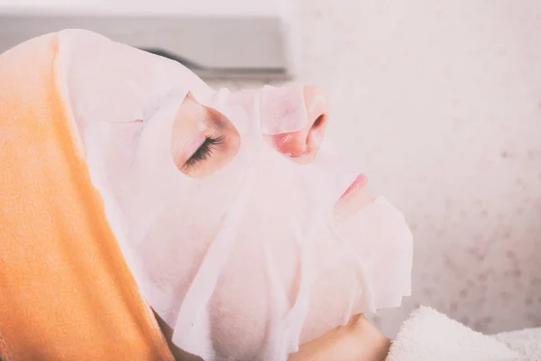 Procedimientos cosméticos para la cara —  Fotos de Stock