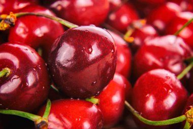 Güzel sulu tatlı kiraz