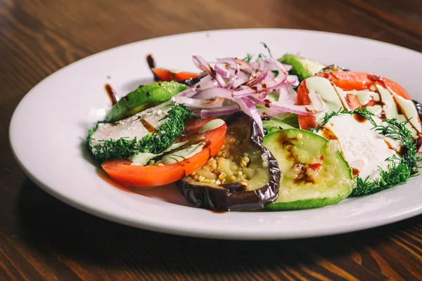 Insalata con formaggio feta — Foto Stock