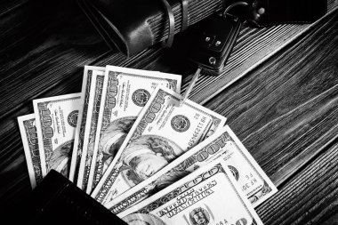 başarı, para, araba anahtarı, kitap