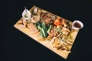 Çeşitli rosto et. Lezzetli yemekler.