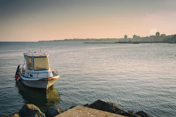 Güzel deniz manzaraları, doğanın güzelliği.