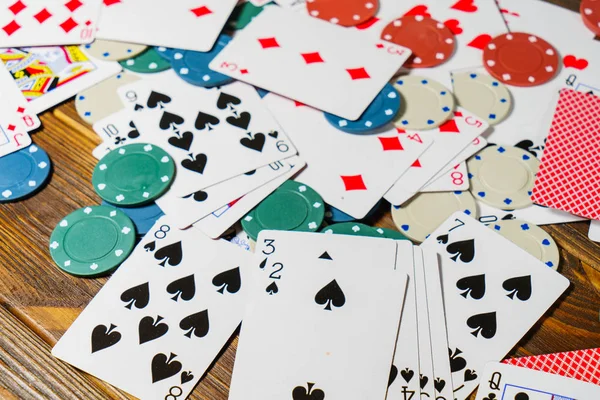Background on the theme of playing cards and poker