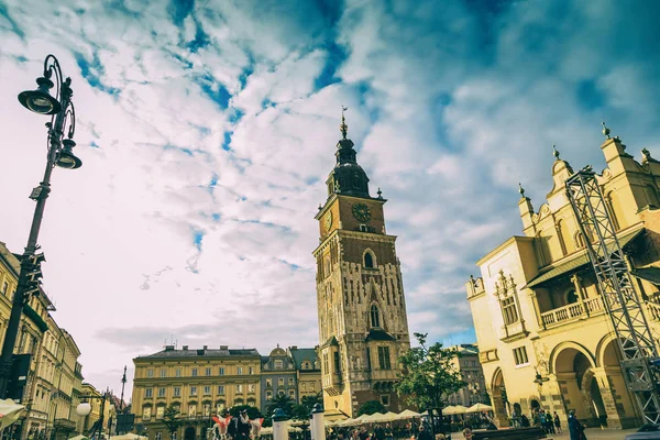 Krakow, Polonya - 15 Eylül 2016: Krakow güzel sokaklarında