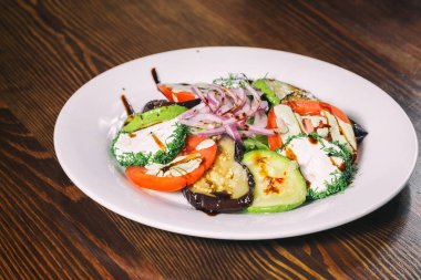 Lezzetli Sebze Salatalar. Lezzetli yemekler.