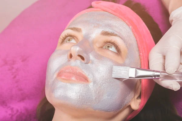 Woman takes a cosmetology procedure — Stock Photo, Image