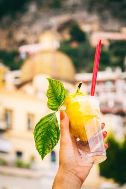 Positano lezzetli bir içecek olduğunu.