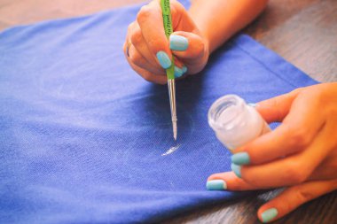 Çizim Tekstil üzerinde işlemek