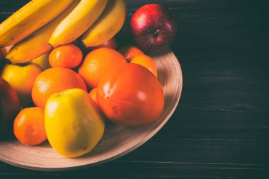 Masada meyve bulaşık