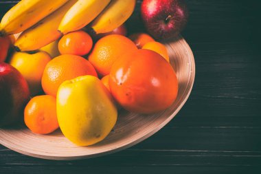 Masada meyve bulaşık