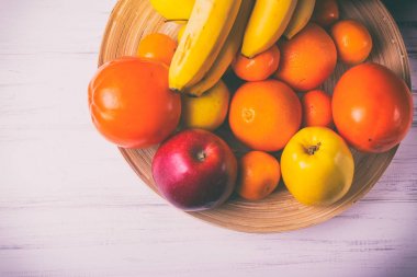 Meyve bir tabak çanak.