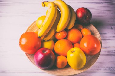 Meyve bir tabak çanak.