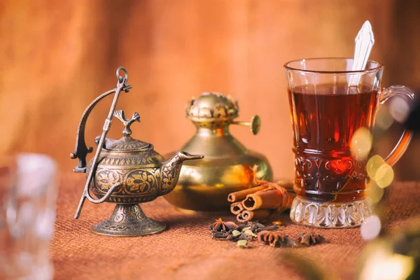 Tea ceremony in Arabic — Stock Photo, Image