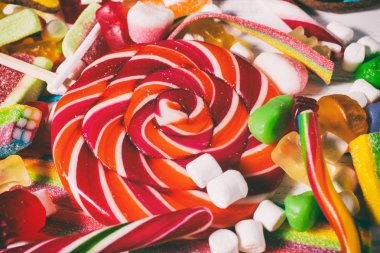 Arka plan ile çeşitli renkli şeker