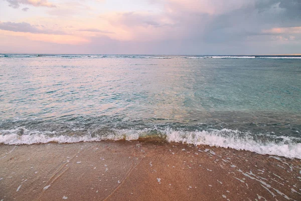 Hermoso mar en mal tiempo — Foto de Stock