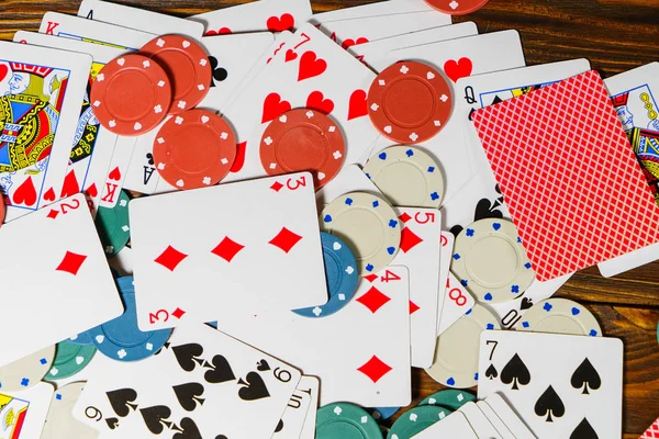 Antecedentes sobre o tema de jogar cartas e poker — Fotografia de Stock