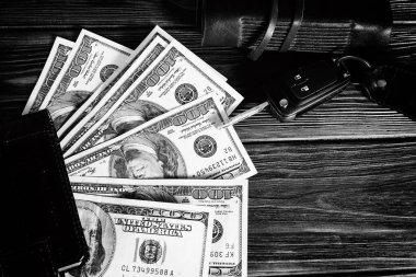 başarı, para, araba anahtarı, kitap