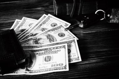 başarı, para, araba anahtarı, kitap