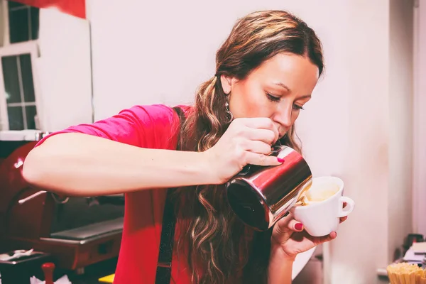 Making coffee — Stock Photo, Image