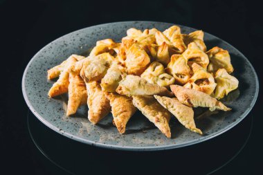 Tablo potalara açık büfe ..