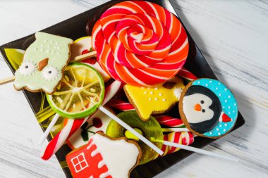 Arka plan ile çeşitli renkli şeker