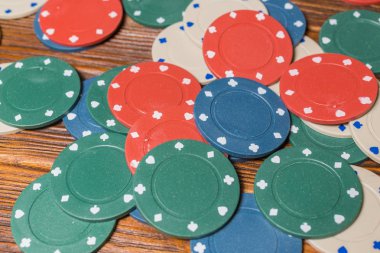 ahşap bir masa arka plan poker.
