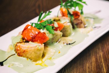 balık pişmiş sebze ile