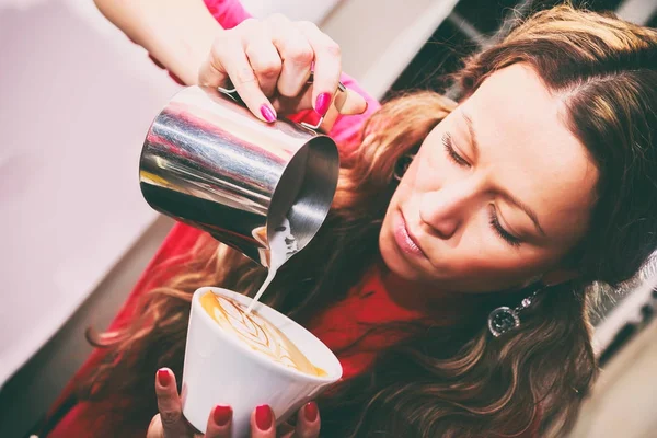 Fare il caffè — Foto Stock