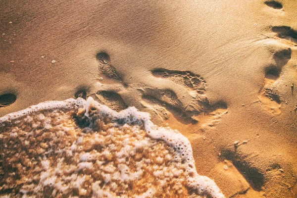 Piękny pedicure na morze piasku — Zdjęcie stockowe