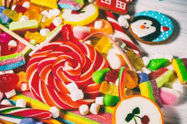 bir sürü farklı şekerler