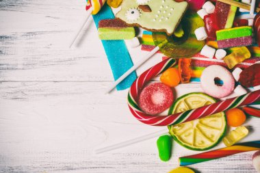 bir sürü farklı şekerler