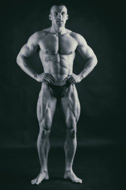 Eğitimli bir adam bir fitness Club